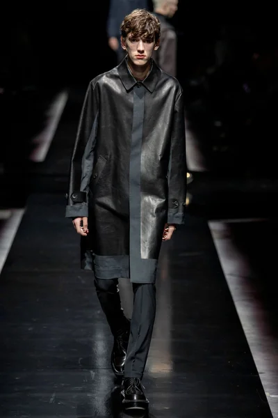 Look 23
